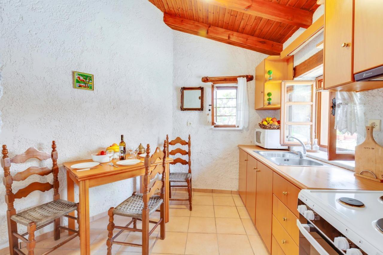 Traditional Home Vereniki With Heated Pool - By Apokoronas Villas Gavalochori 外观 照片